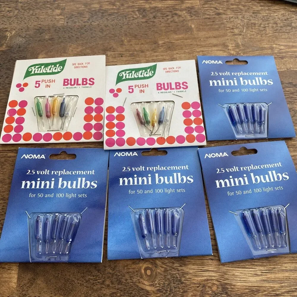 Vintage Christmas Light Replacement Bulbs Yuletide 3.5 Volt And Noma 2.5 Volt